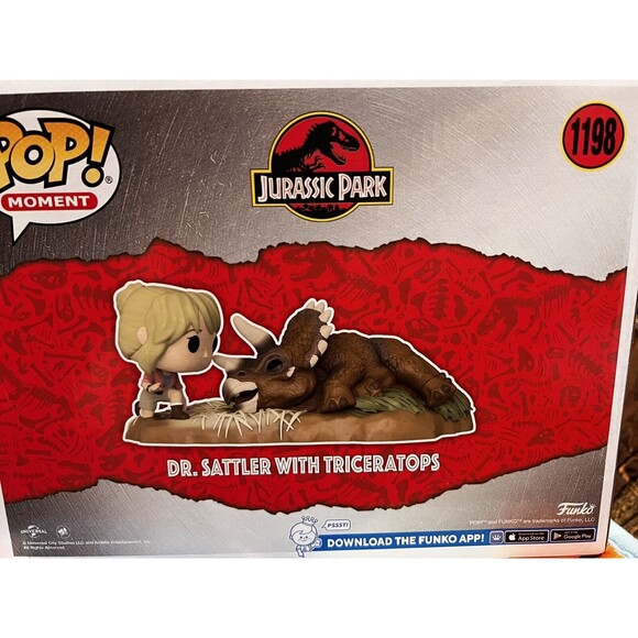 Funko POP! Jurassic Park: Dr. Sattler With Triceratops #1198 Exclusive New - Picture 8 of 9